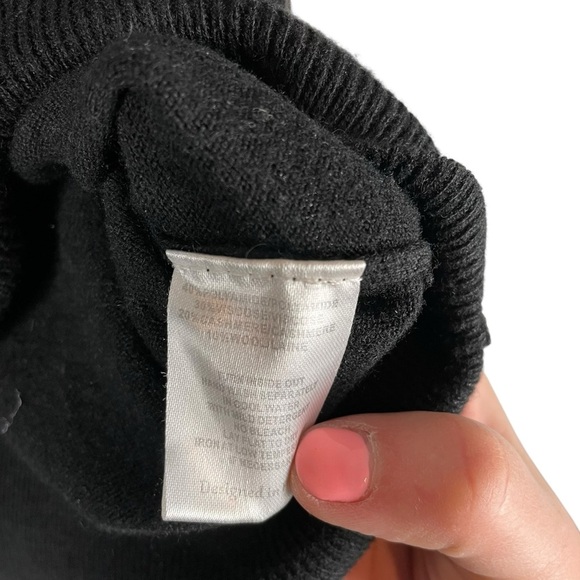 Marina V Paris Colorblock Cashmere Blend V-Neck Sweater Black T4 - Picture 7 of 8